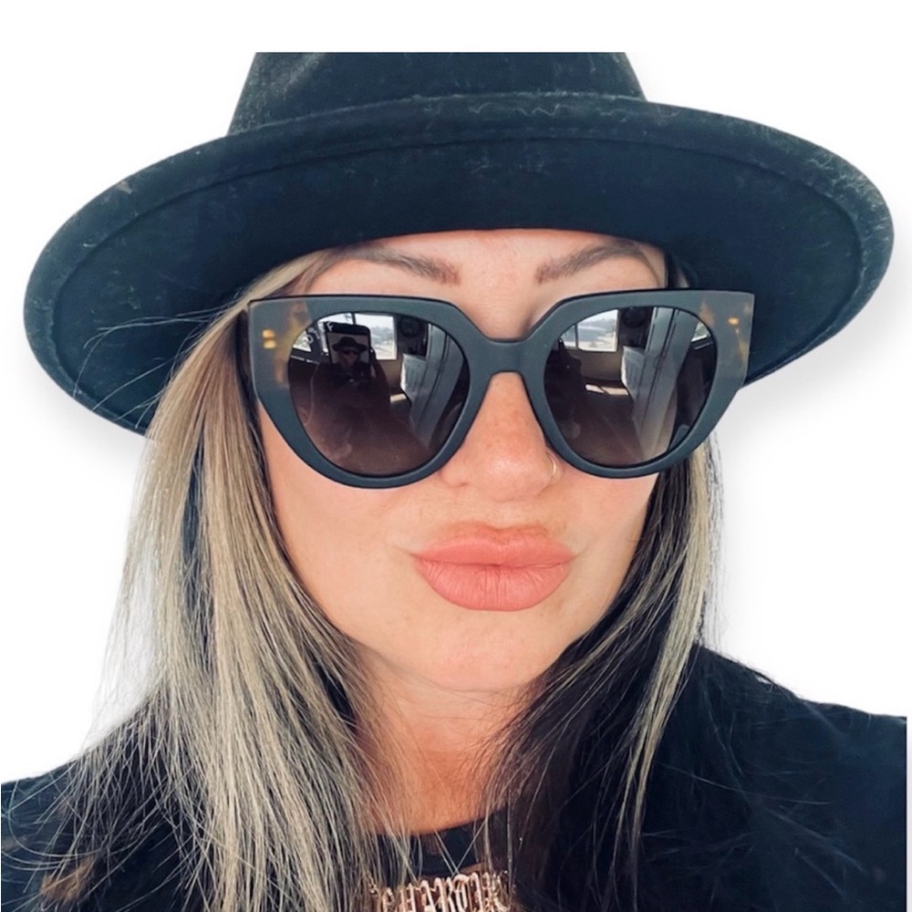 DIFF Ivy Sunglasses Polarized Matte Black Tortoise Frame Grey Gradient Lens